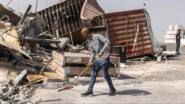Israelische Armee startet Einsatz in HebronNach dem tödlichen Angriff auf Soldaten hat Israel in Hebron im Westjordanland einen Militäreinsatz begonnen. Premier Netanjahu kündigte eine "sehr große Überraschung" für die Palästinensische Autonomiebehörde an.➡️ #Israel #PalästinensischeGebiete #Nahost