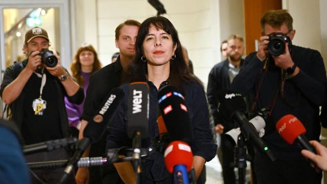 Die Linke in Berlin: Aus dem Trubel in die Koalition?Die Berliner Linke entscheidet heute über den Start von Koalitionsverhandlungen mit SPD und Grünen. Überschattet wird der Parteitag von Antisemitismusvorwürfen und einem Spiegel-Bericht. Von Frank Aischmann.➡️  #Berlin #Parteitag #Antisemitismus